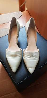 Szpilki buty na wesele komunię kremowe sandały r 40 skora skórzane