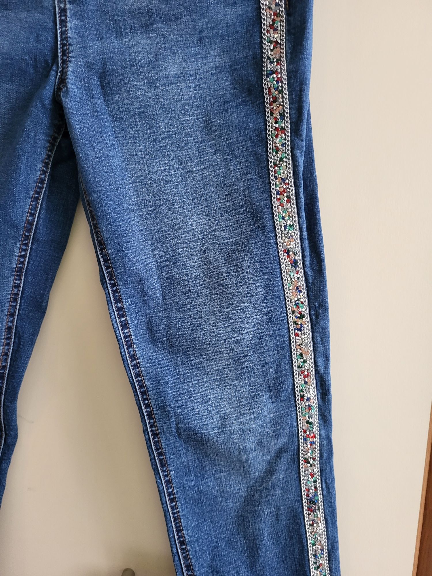 Spodnie damskie jeans