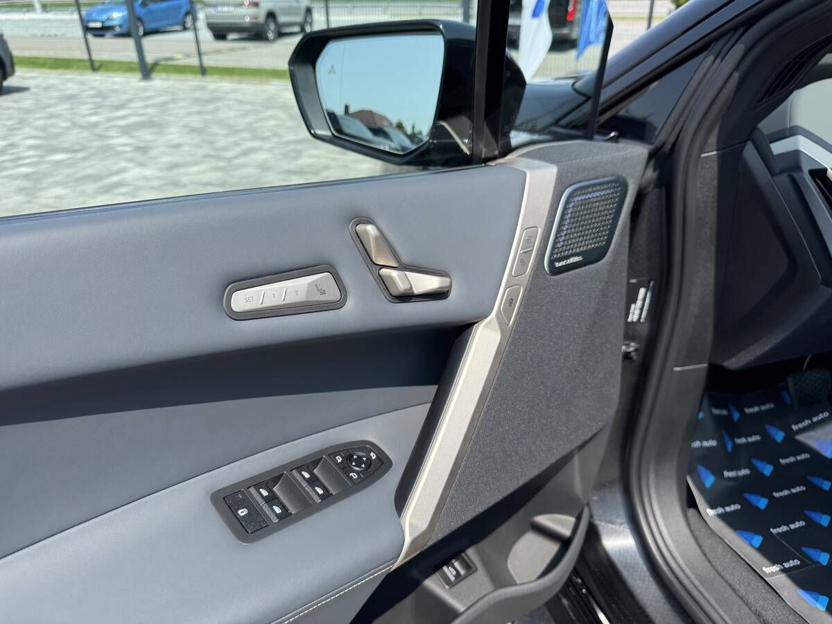 BMW IX M60 2023 freshauto