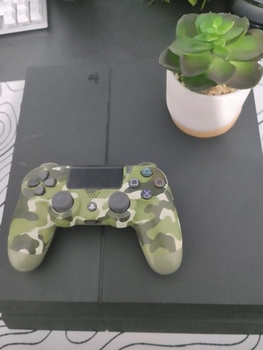 sprzedam PlayStation 4 fat