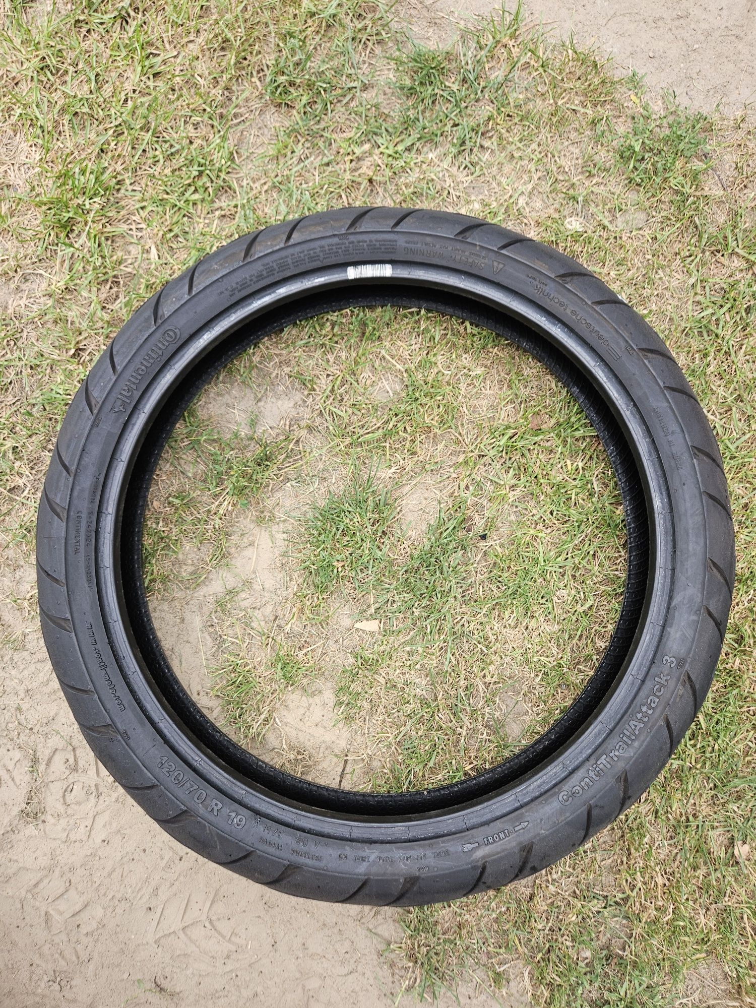 Continental ContiTrailAttack 120/70R19 Dot 3122 Nr.0872