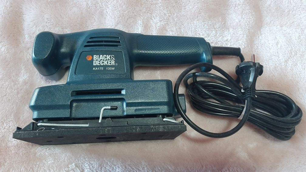 Lixadora Vibratória Black Decker NOVA