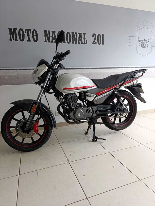 Super Keeway 125 semi nova