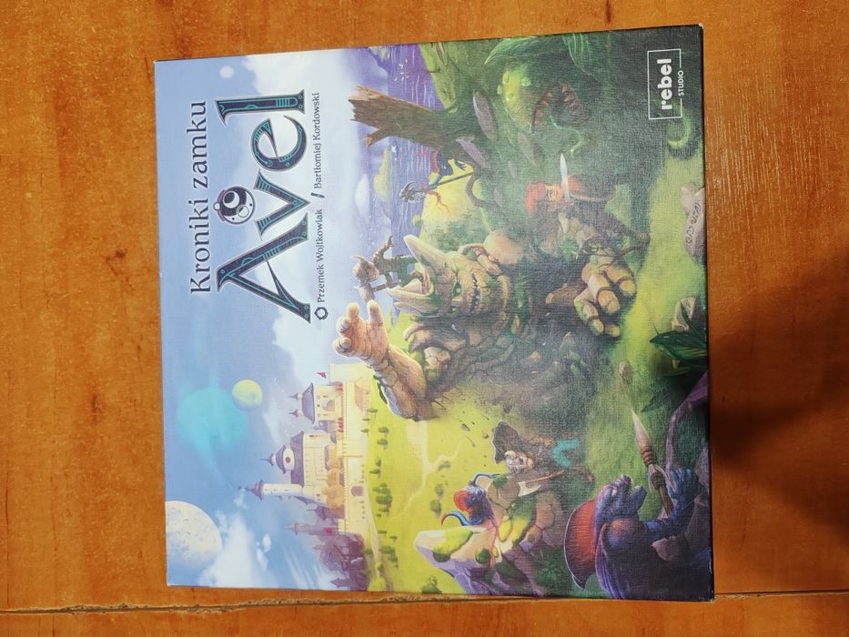Kroniki Zamku Avel + dwa dodatki