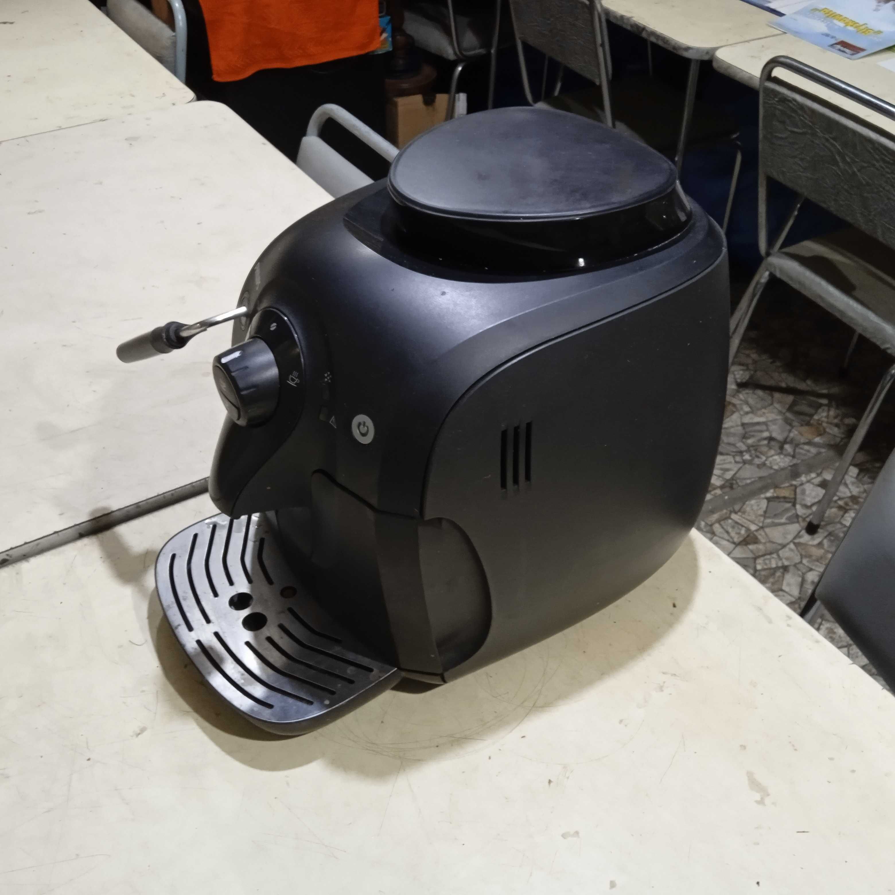 ekspres do kawy z młynkiem philips HD8651 w pełni sprawny