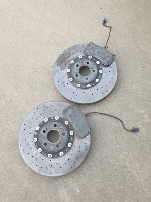 Tarcze Hamulcowe Klocki Przednie Ceramika AUDI RS4 B9 4K0615301D 4K0615302D