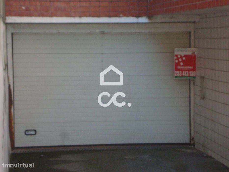 Armazém em Oliveira Santa Maria