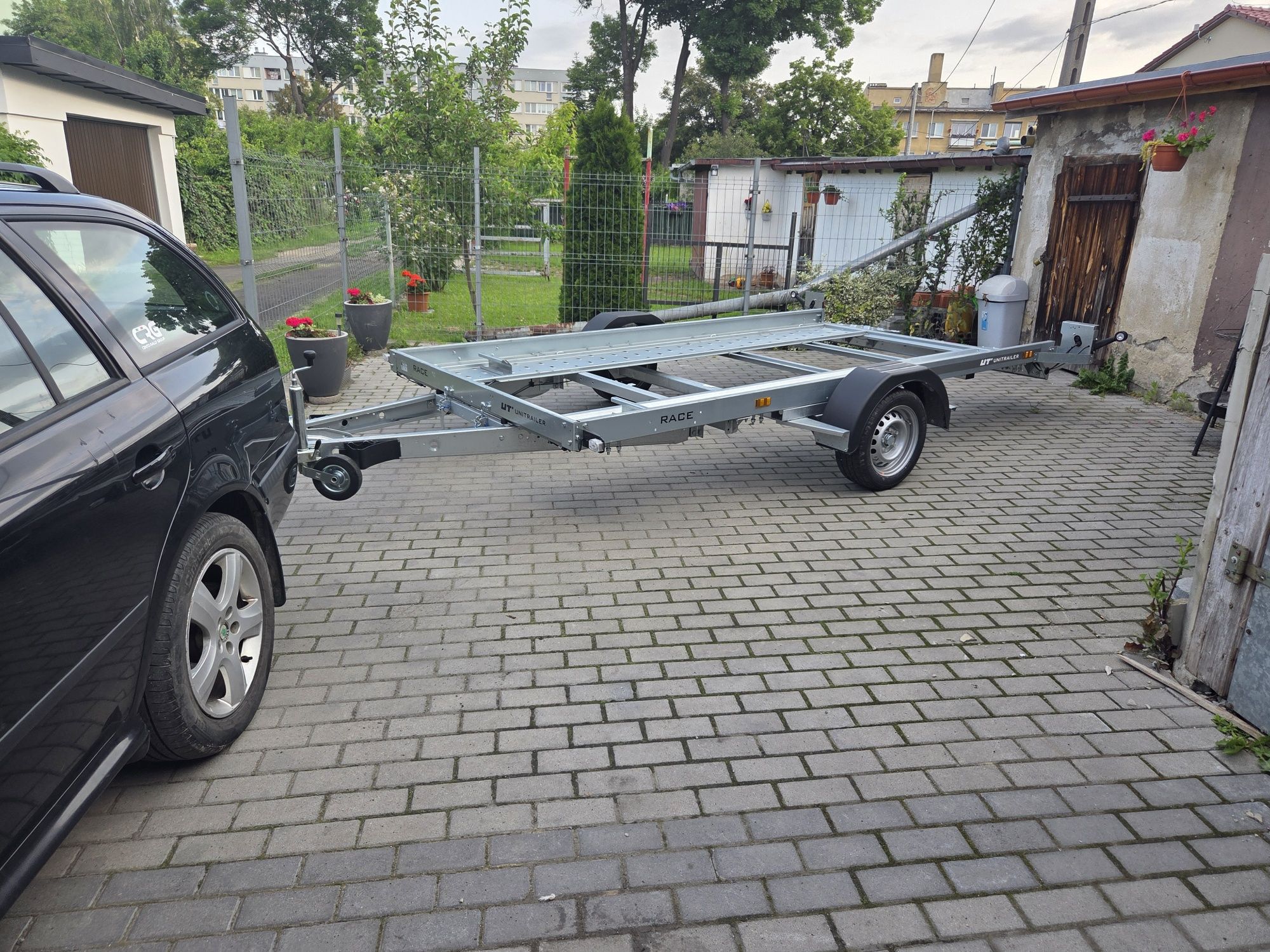 Transport  Tir Bus Laweta 3.5T Przyczepa Piach Żwir P