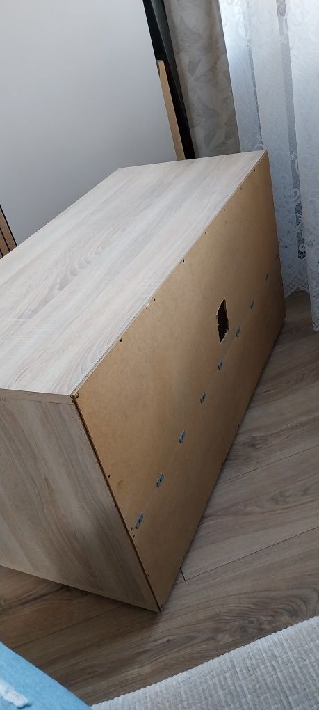 Szafka pod telewizor