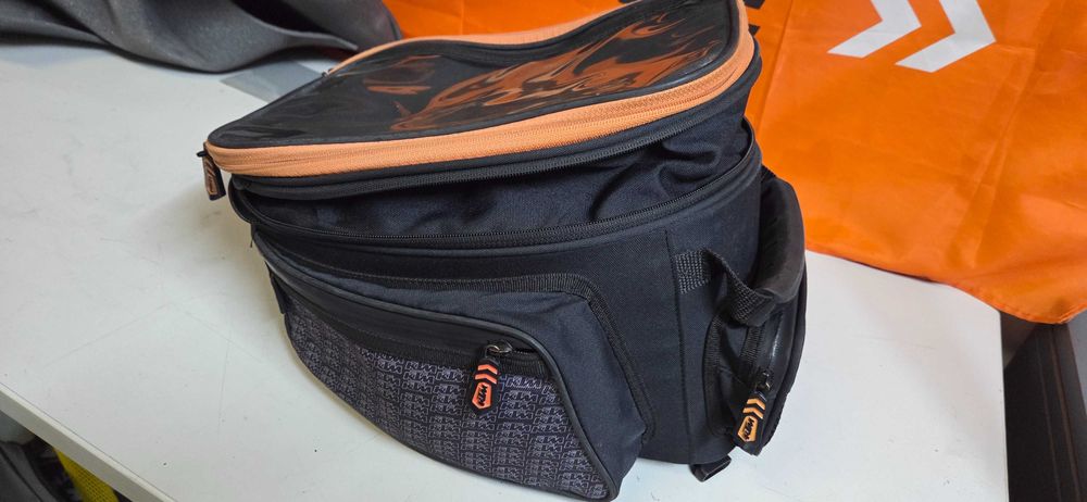Bolsa depósito \ tank bag KTM extensivel e mochila