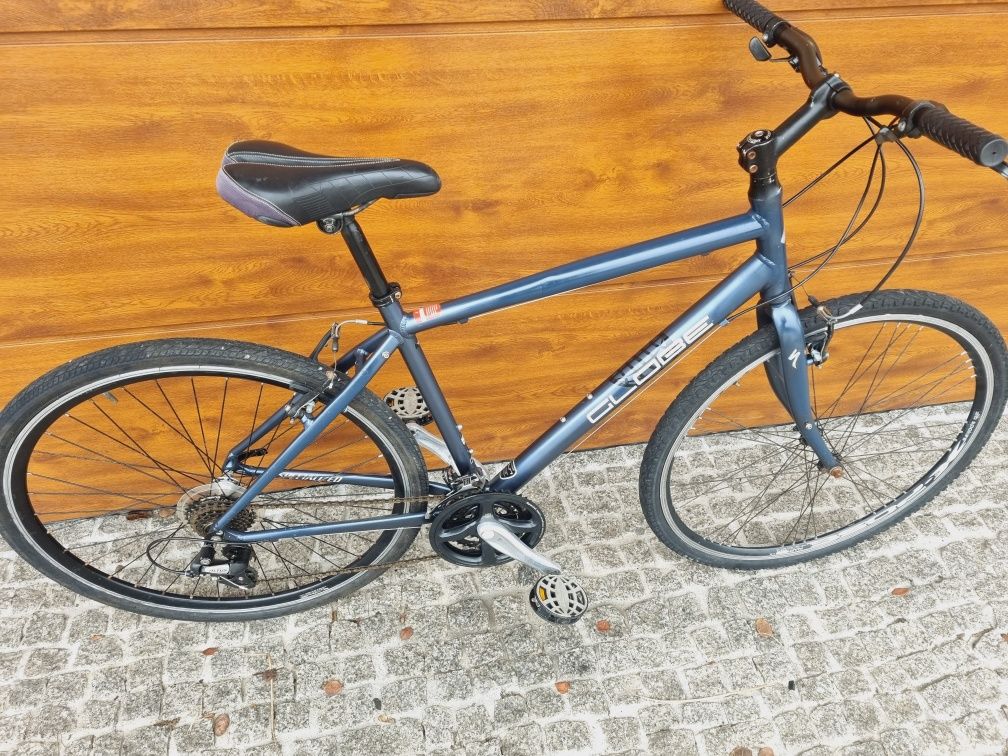 Fitnessowy Specialized Globe, Acera, koła