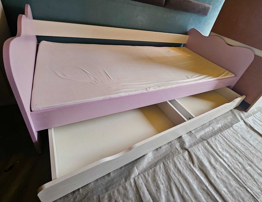 Sprzedam meble do pokoju dla dziewczynki