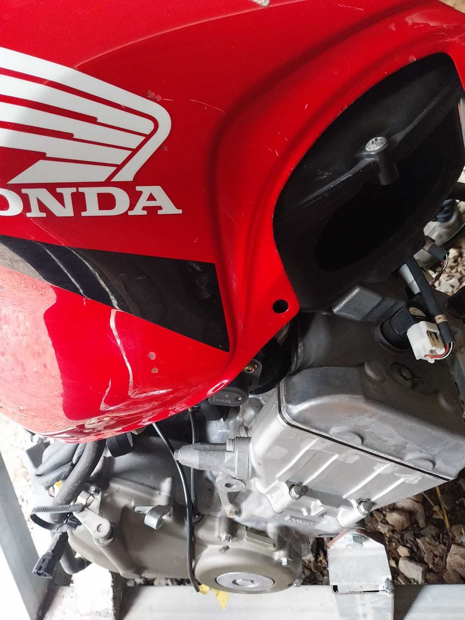 Motor Honda CBR-F