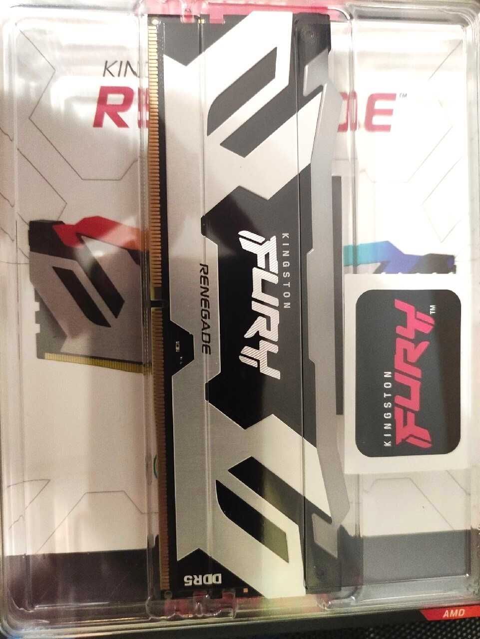 J. NOWA Kingston Fury Renegade RGB 16GB 6000MHz CL32 DDR5 G. WIECZYSTA