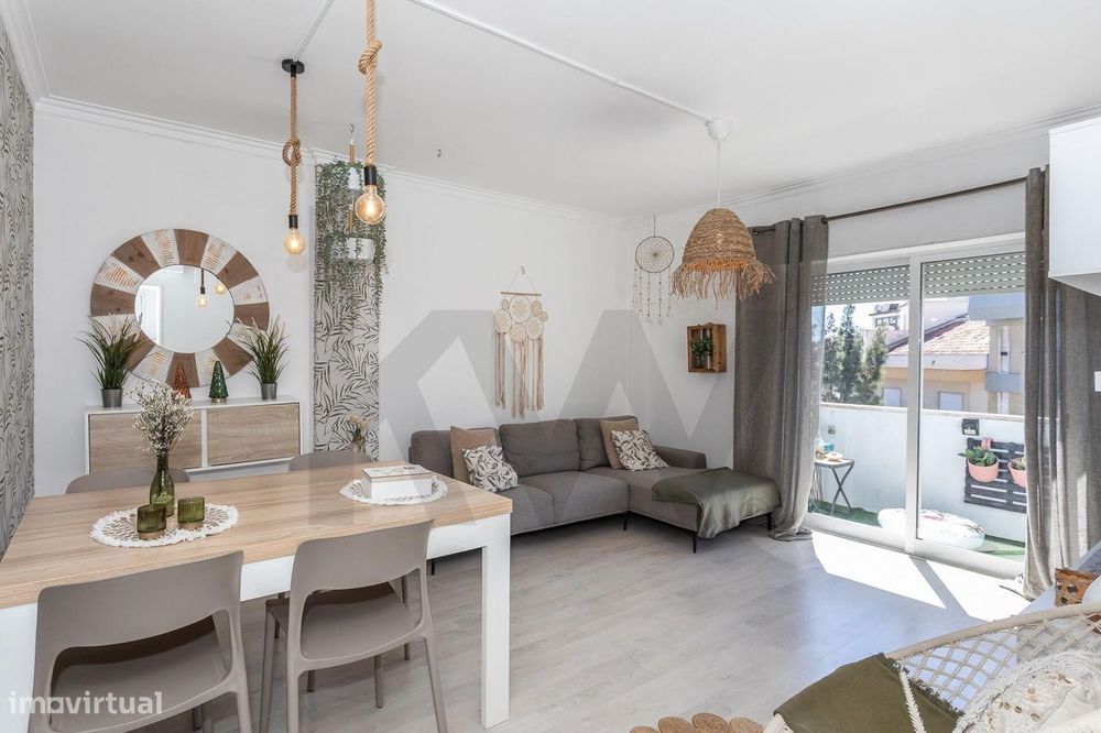 Apartamento T2 na Avenida Principal de Alverca