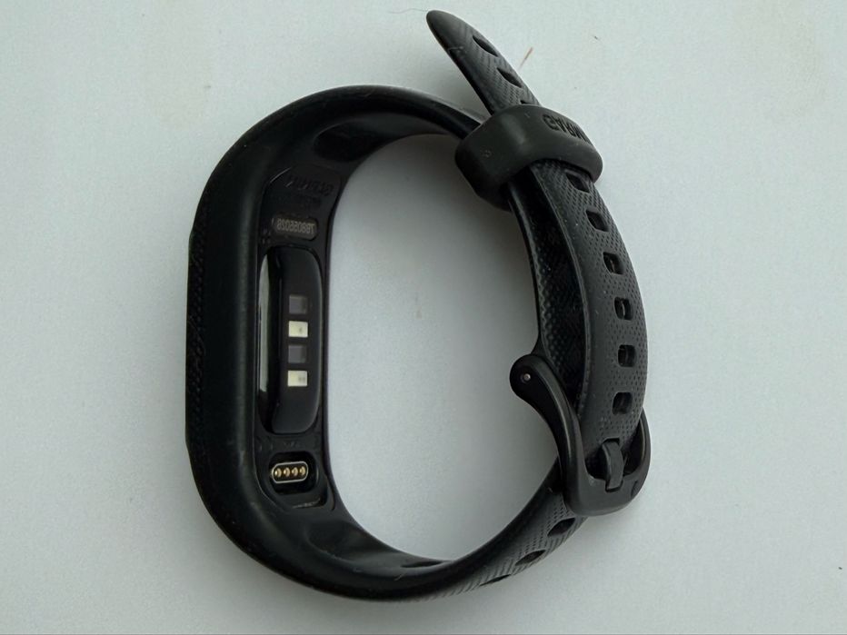 Фітнес браслет Garmin Vivosmart 5 black розмір S/M