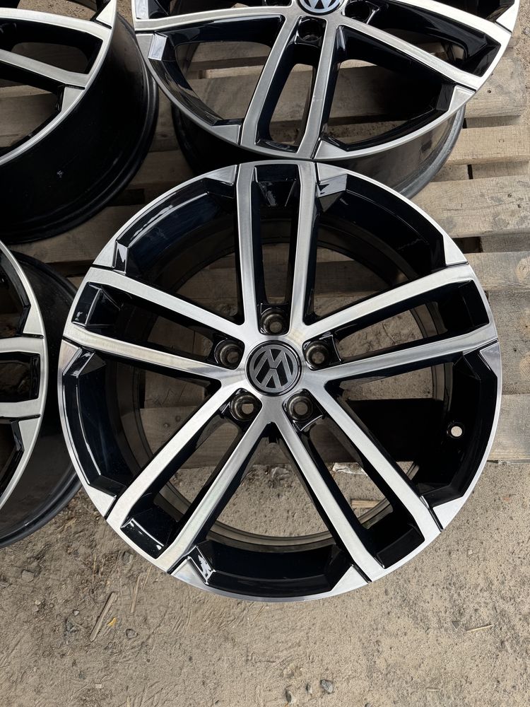Volkswagen R18 диски оригінал