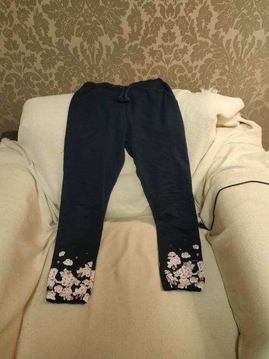 Dres dla dziewczynki rozmiar 146