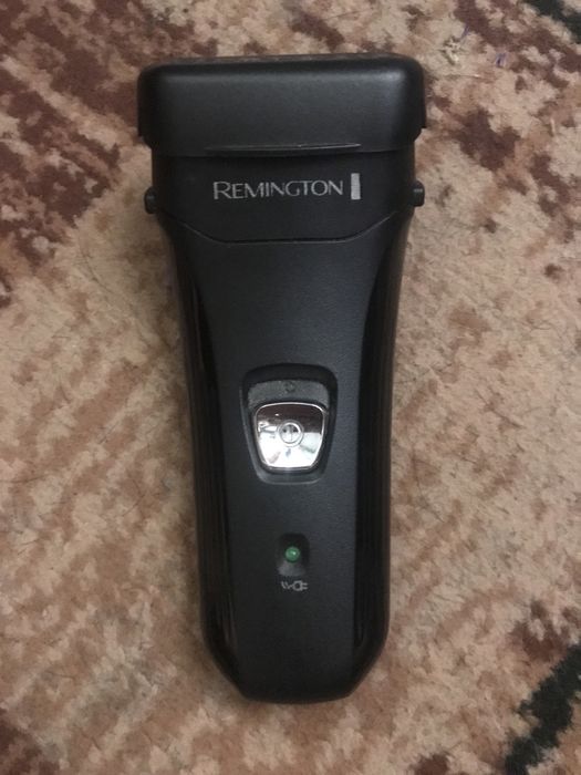 Електро бритва remingron