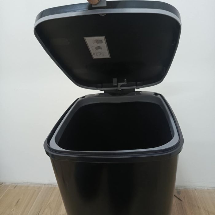 Kosz na śmieci KIS czarny 45l