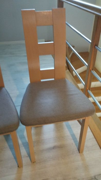 Sprzedam 5 krzeseł