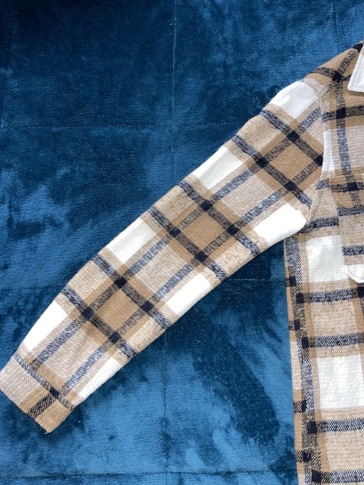 Camisa aos quadrados castanho e bege
