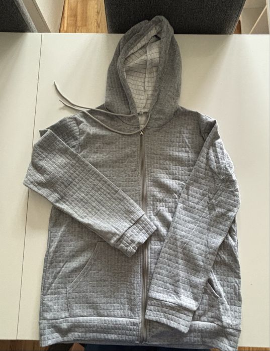 Bluza szara z kapturem rozpinana rozmiar L