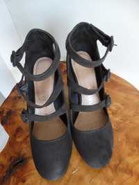 Buty brazowe, roz.39