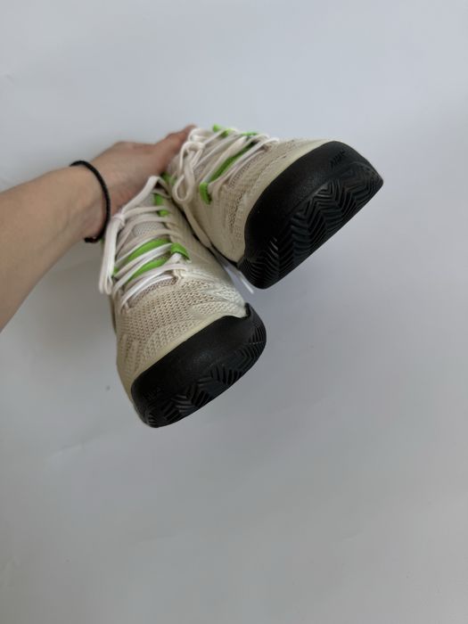 Кросівки тенісні Asics Gel Revolution 8 42EUR