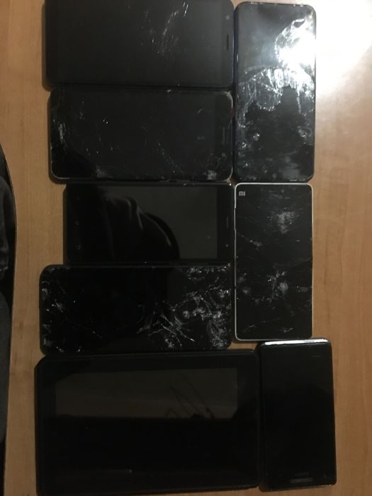 Телефоны на запчасти