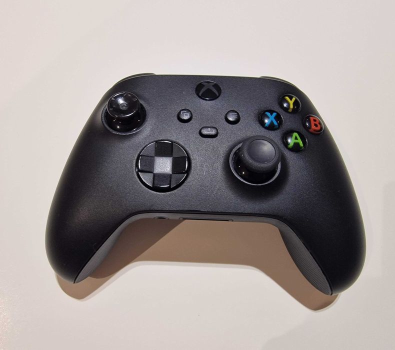 Pad kontroler Xbox 4 sztuki plus stacja dokująca Venom