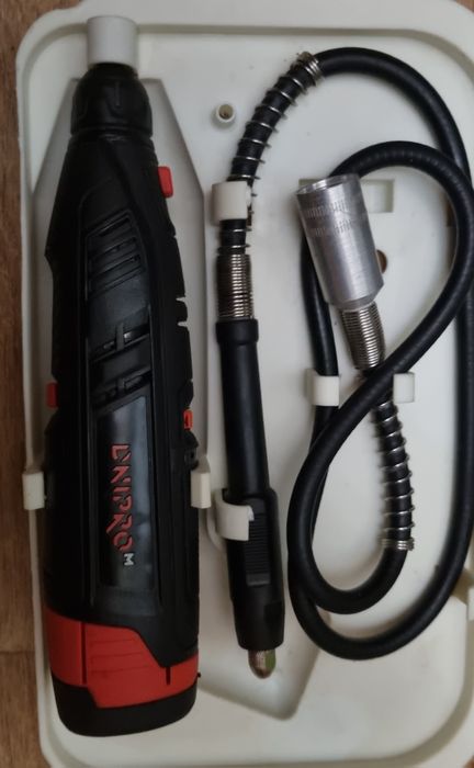 Продам аккумулятор гравер фрезер  станок  для заточки  Dnipro-M  12в