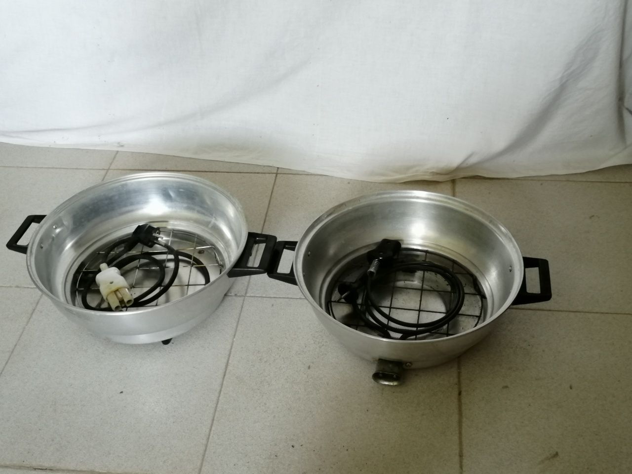 2 fornos elétricos/cloches.