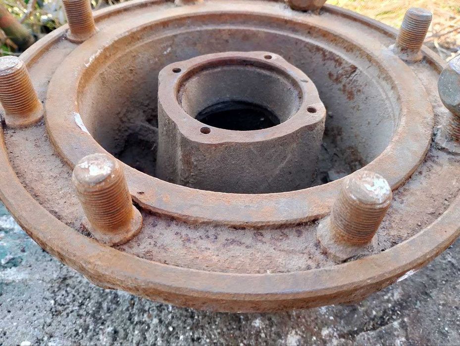 Ступиця ЗІЛ-130 Передня