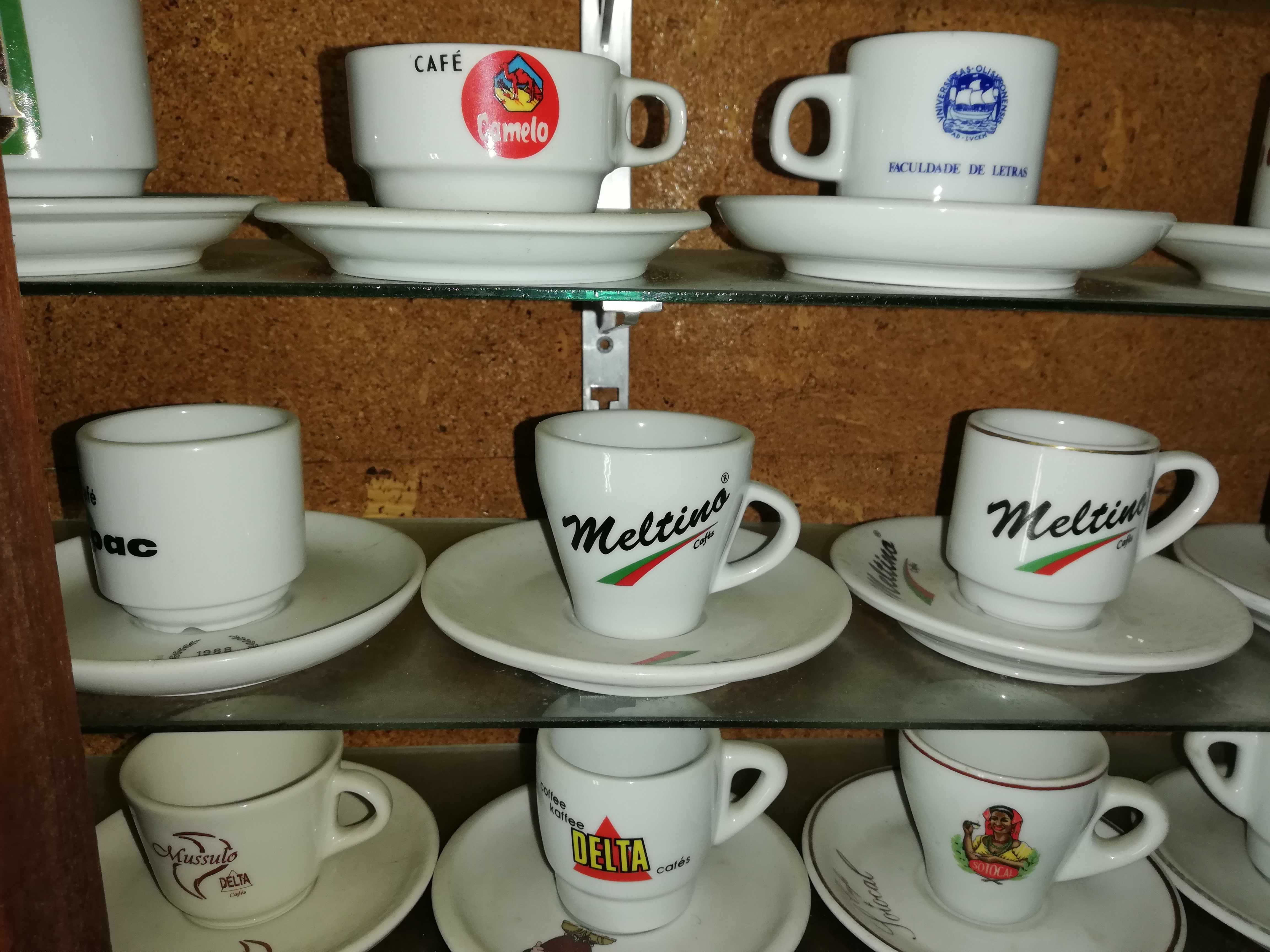 130 Chávenas de café - colecção