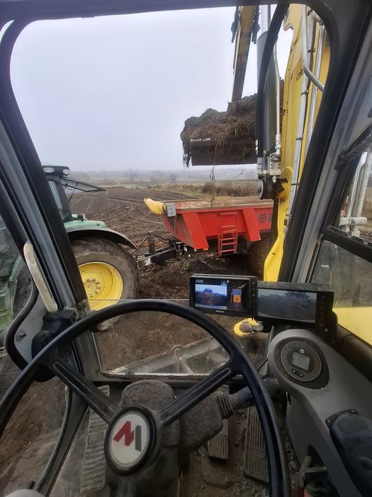 Usługi koparką kołową 11 ton, wyburzenia, prace ziemne, stawy, rowy,