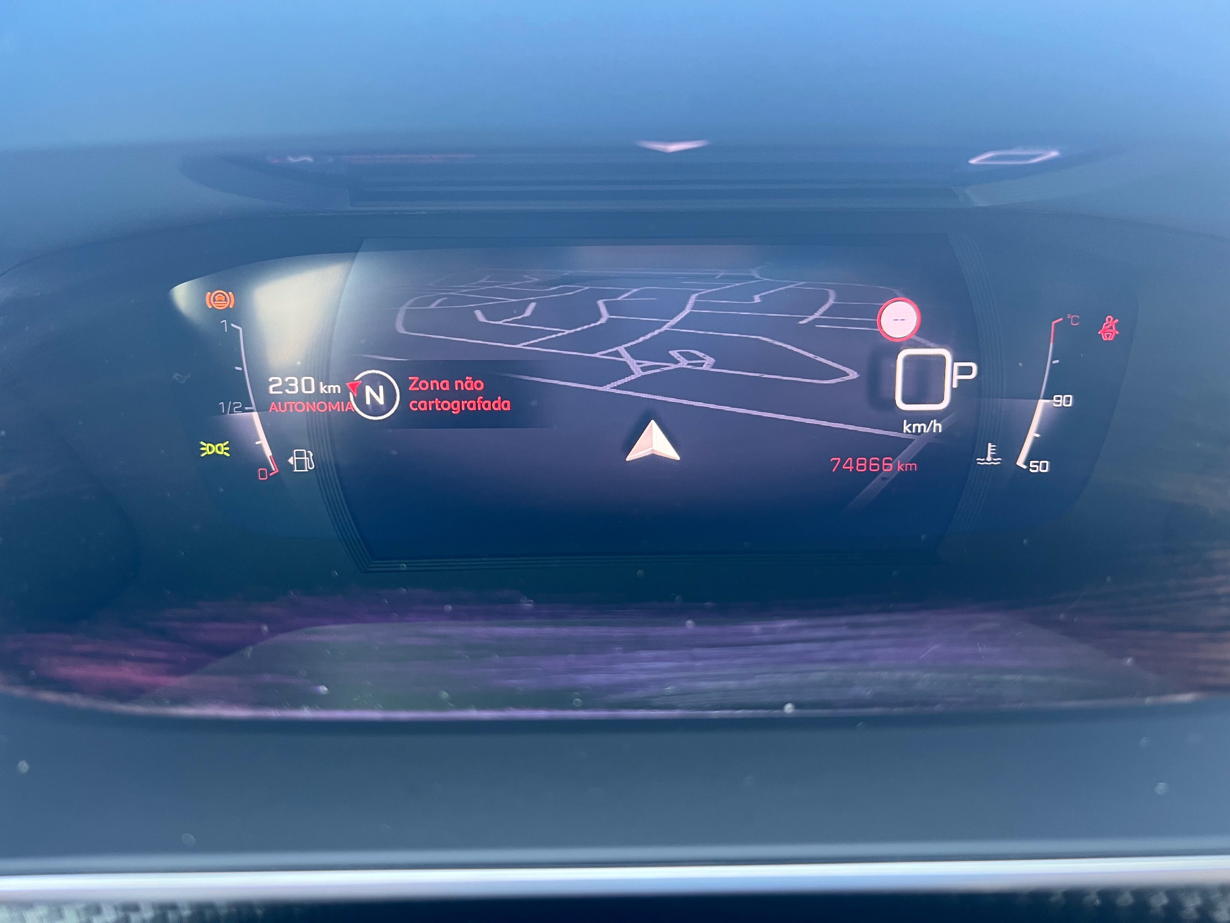 Peugeot 2008 GT 1.2 PureTech EAT8 Gasolina 130cv ———- Excelente estado