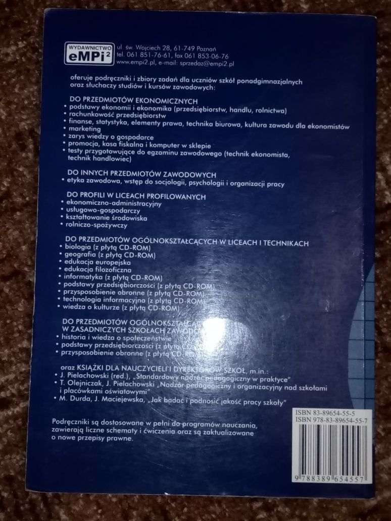 Podręcznik z testami do egzaminu zawodowego - technik handlowiec