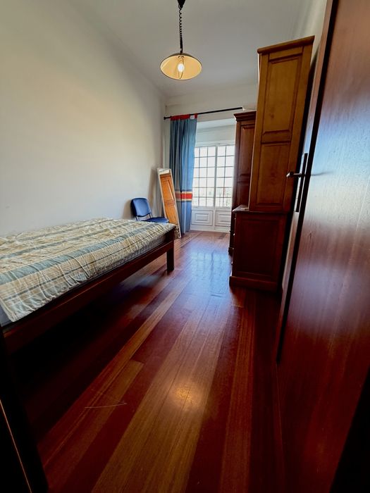 Quarto Centro de LISBOA Rua Morais Soares,DESPESAS INCLUIDAS NO PREÇO