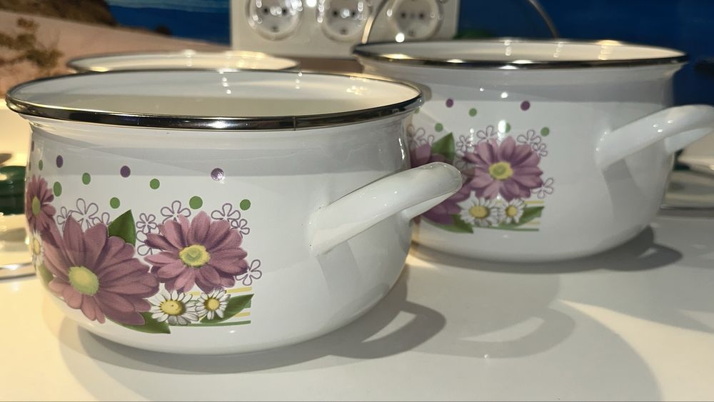 Набір емальованих каструль