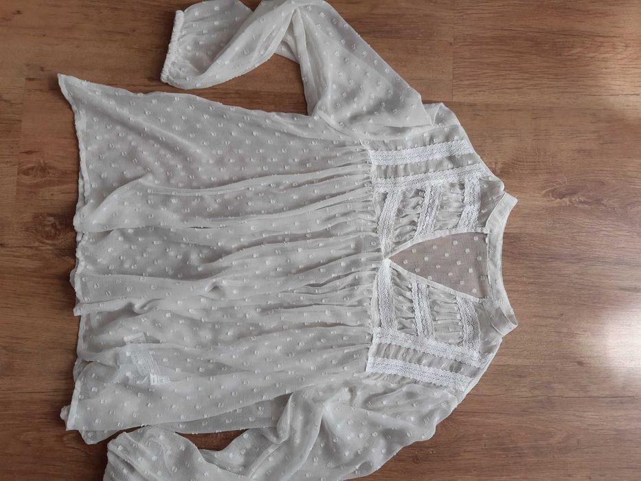 Śliczna,zwiewna,kremowa,boho bluzeczka w rozm.38 z Zary