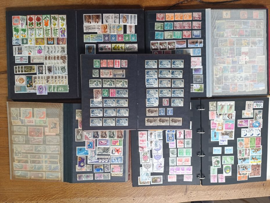 5 dużych klaserów ze znaczkami cały świat