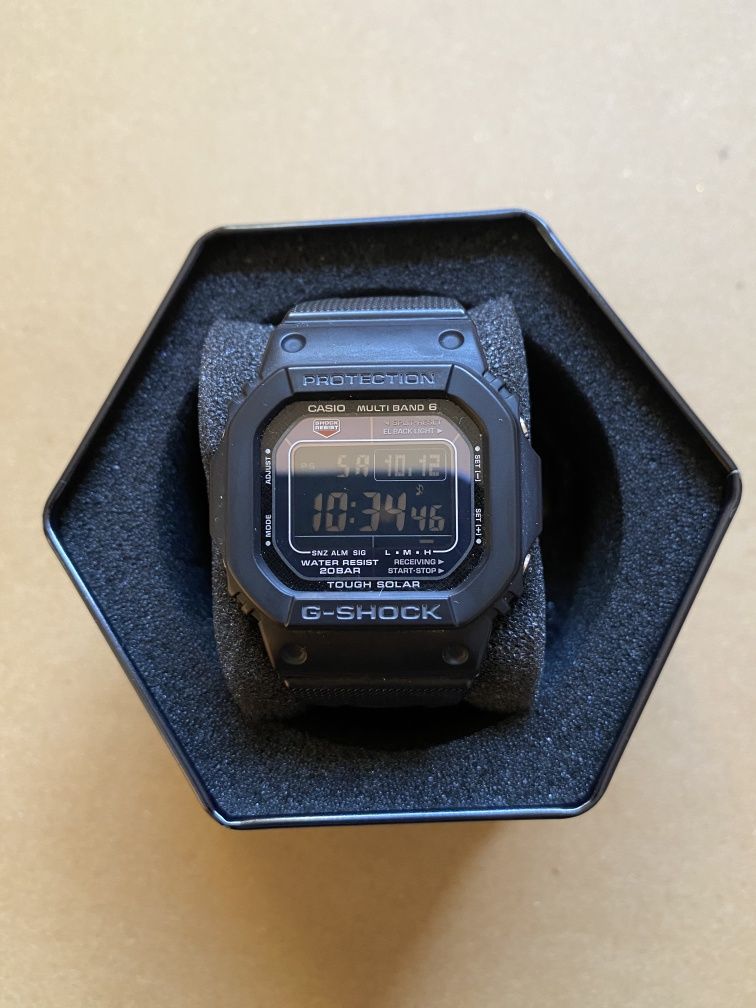 Casio GW-M5610BC solar