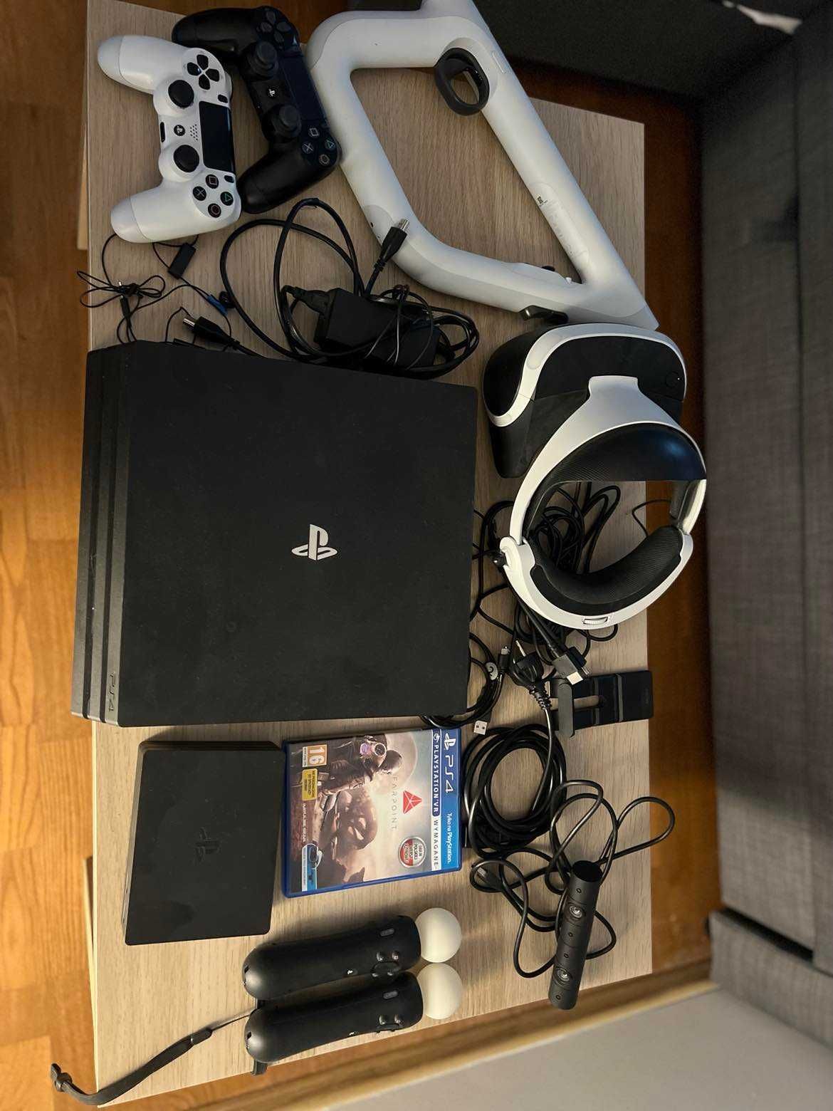 Playstation 4 PRO 1 TB | Google VR | 2x Move | 2x Pad | Pistolet