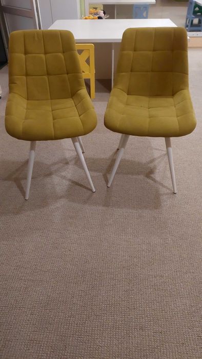 Комплект м'яких стільців. М'які стільці. Мягкие стулья