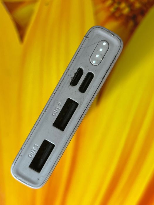 Hoco. Павербанк 10000 ма. Зарядний пристрій