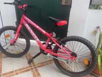 Vendo bicicleta de criança pouco usada