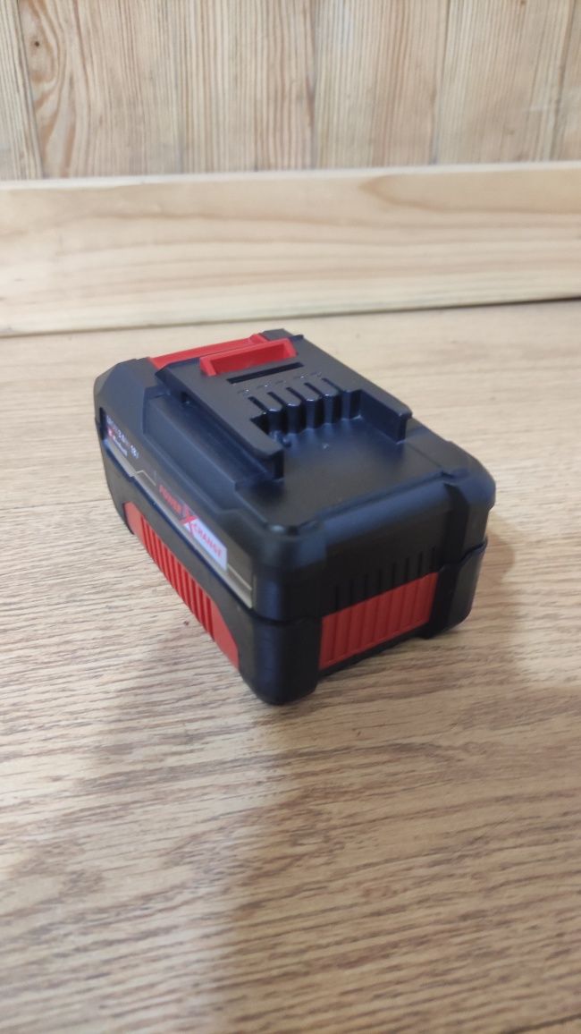Аккумулятор Einhell Power-X-Change Plus 18V 3A