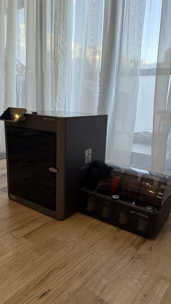 Продаю сучасний 3D-принтер Bambu Lab X1E