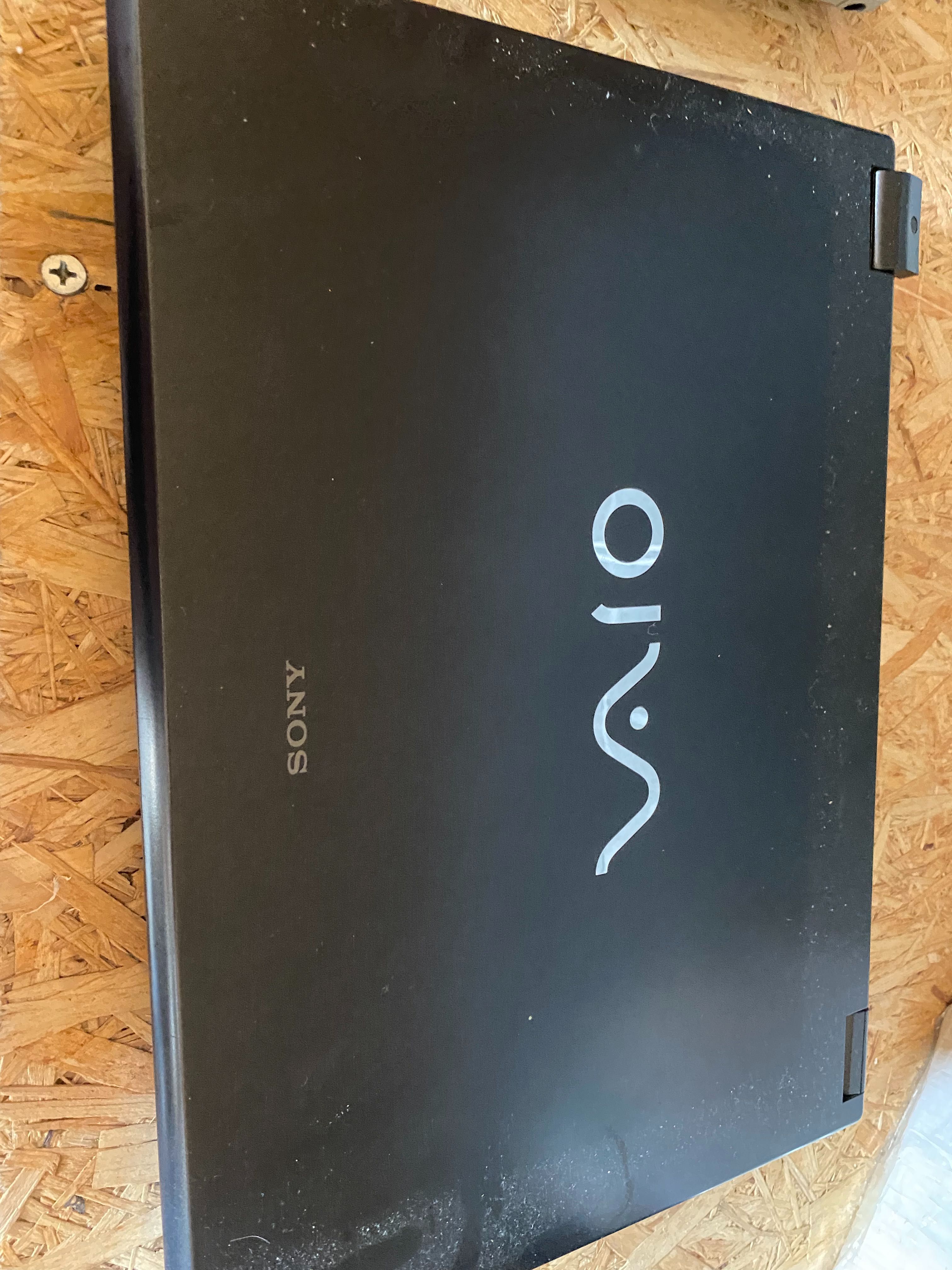 Sony Vaio FZ31Z и Sony Vaio VGN-AR61 M